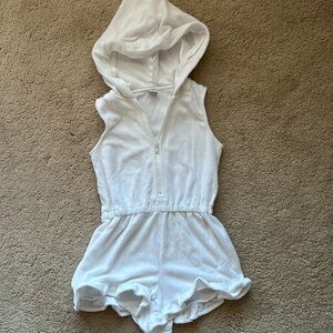 Janie and Jack white terry cloth cover up kids size 5